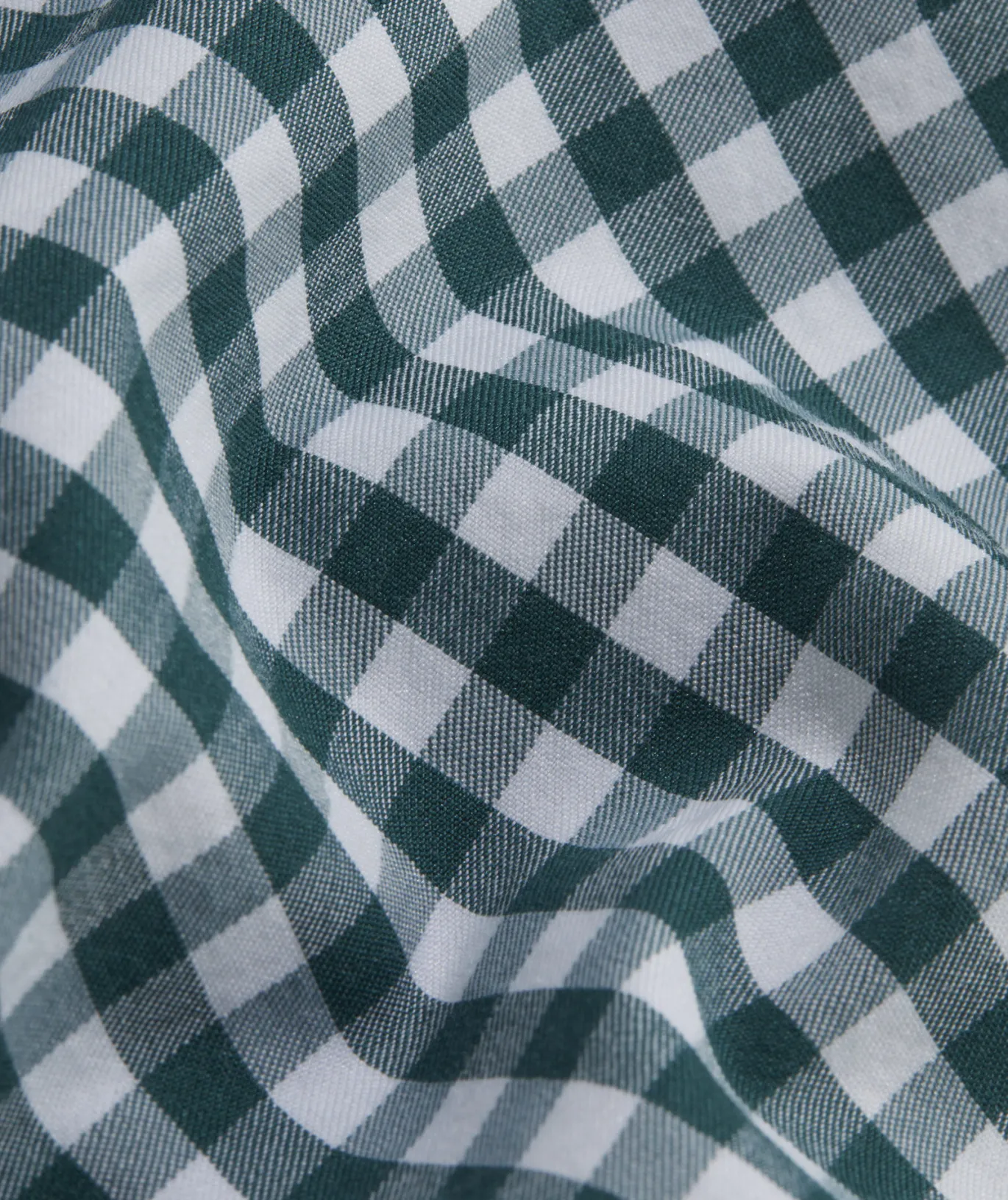 Vineyard Vines Boys' On-The-Go brrrº Gingham Shirt Mint Sprig Fashion