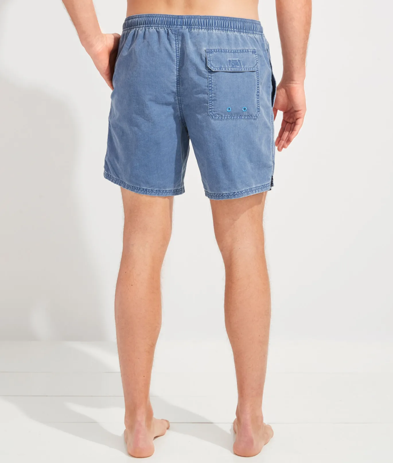 Vineyard Vines 7 Inch Island Trunks Moonshine Hot