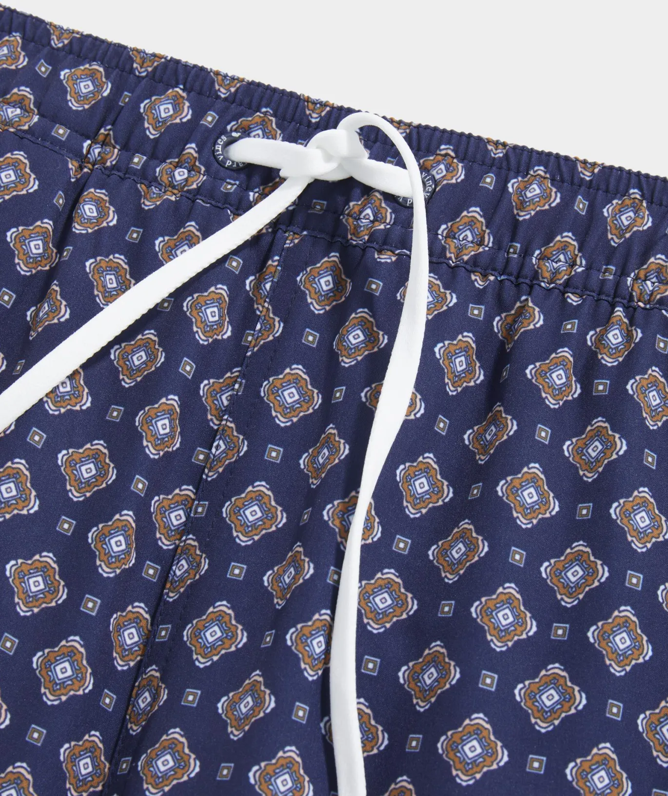 Vineyard Vines 5 Inch Printed Chappy Swim Trunks Foulard Naut Navy New