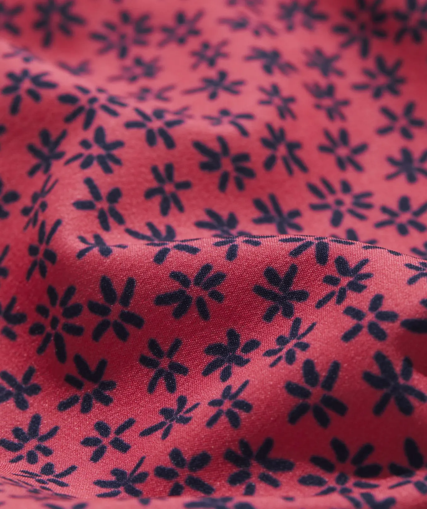 Vineyard Vines 7 Inch Printed Chappy Swim Trunks Flrl Micro Jetty Red Flash Sale