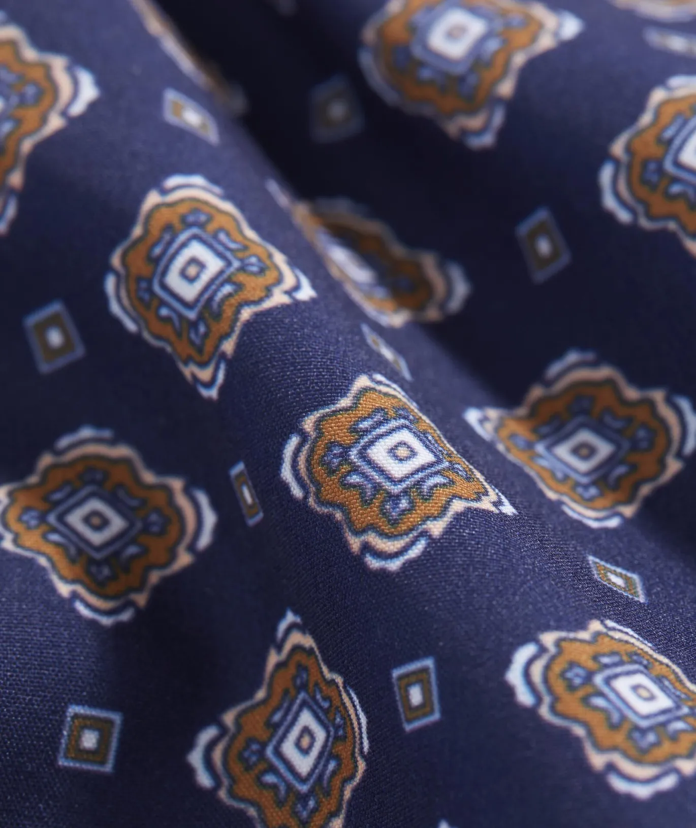 Vineyard Vines 5 Inch Printed Chappy Swim Trunks Foulard Naut Navy New