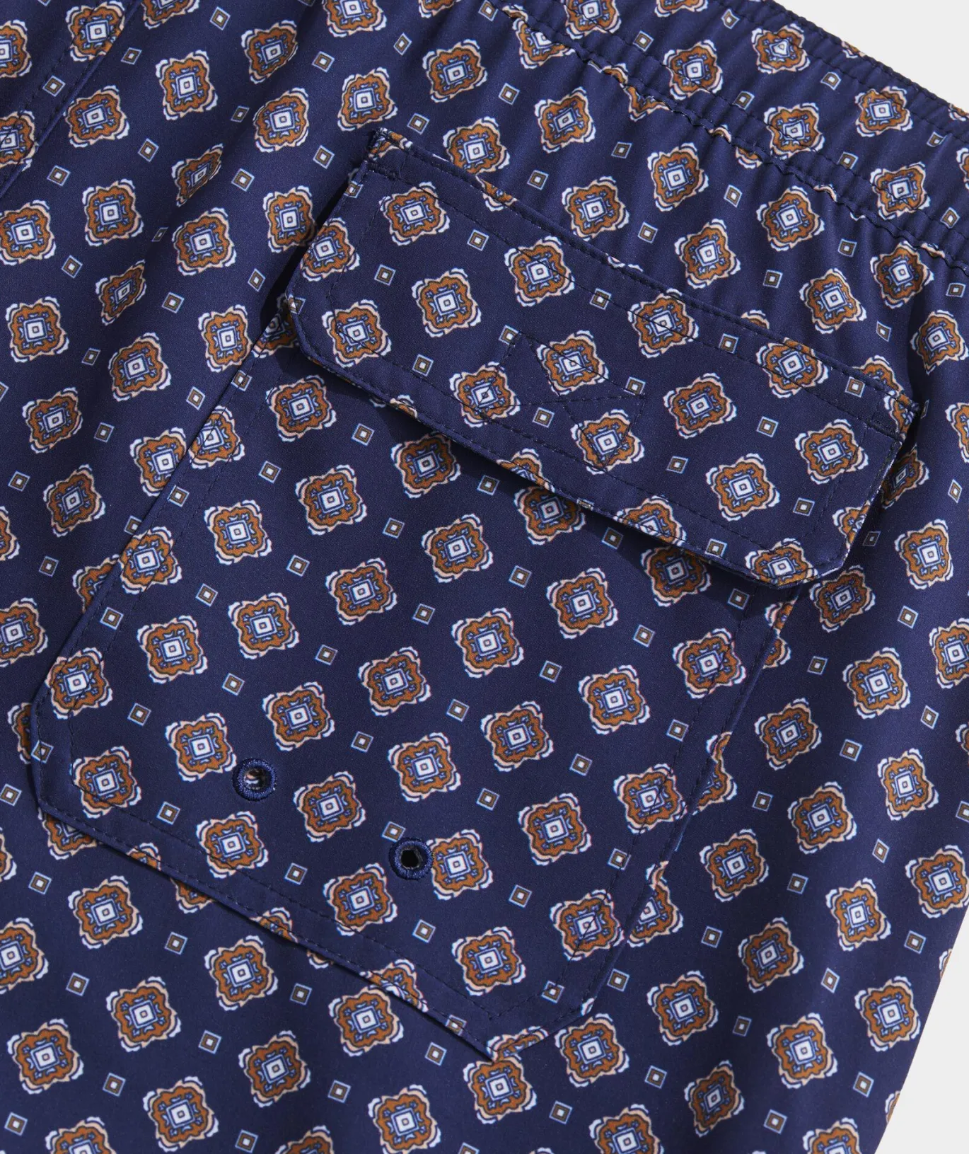 Vineyard Vines 7 Inch Printed Chappy Swim Trunks Foulard Naut Navy Outlet